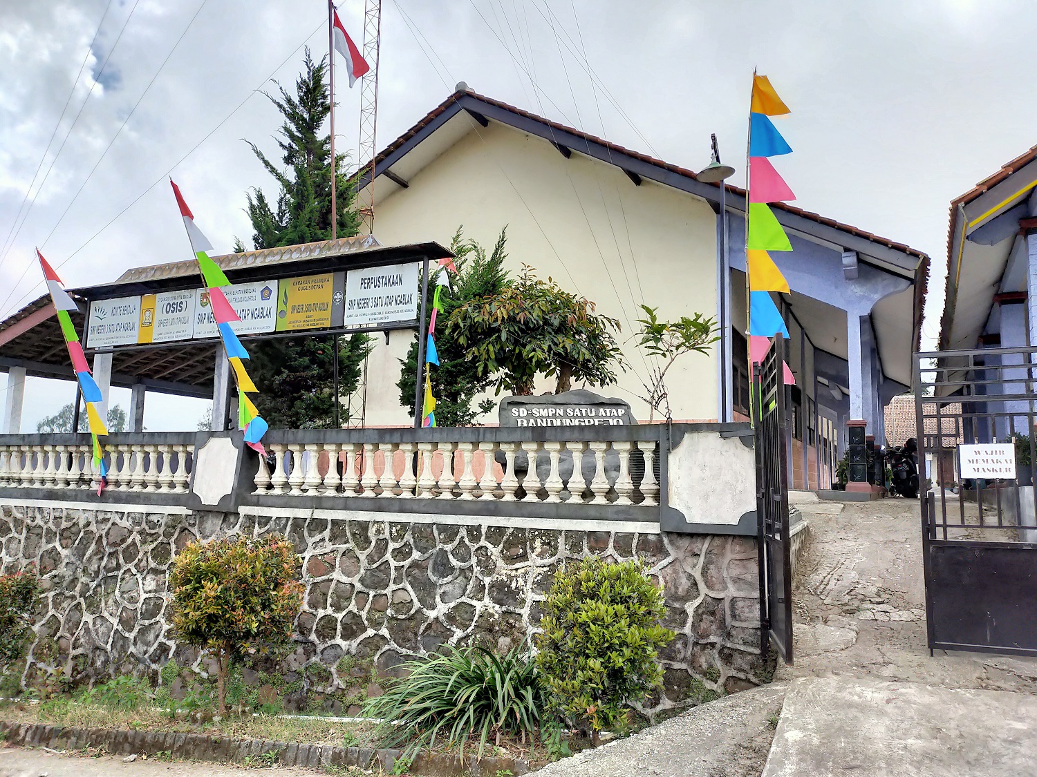 Smpn 3 Satu Atap Ngablak